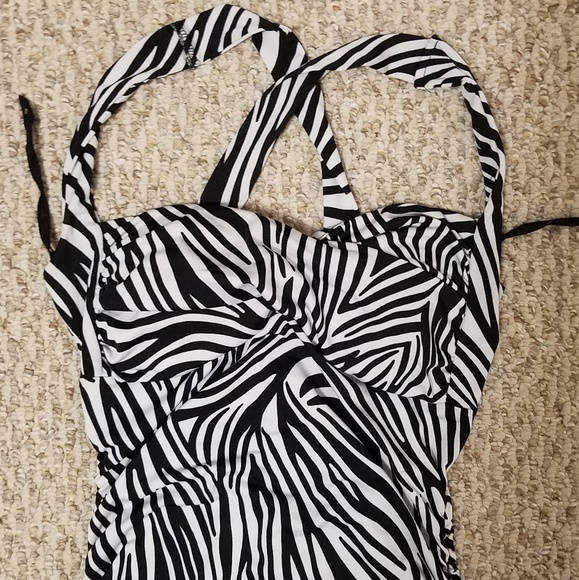 Bodycon Midi Dress - Picture 3 of 5